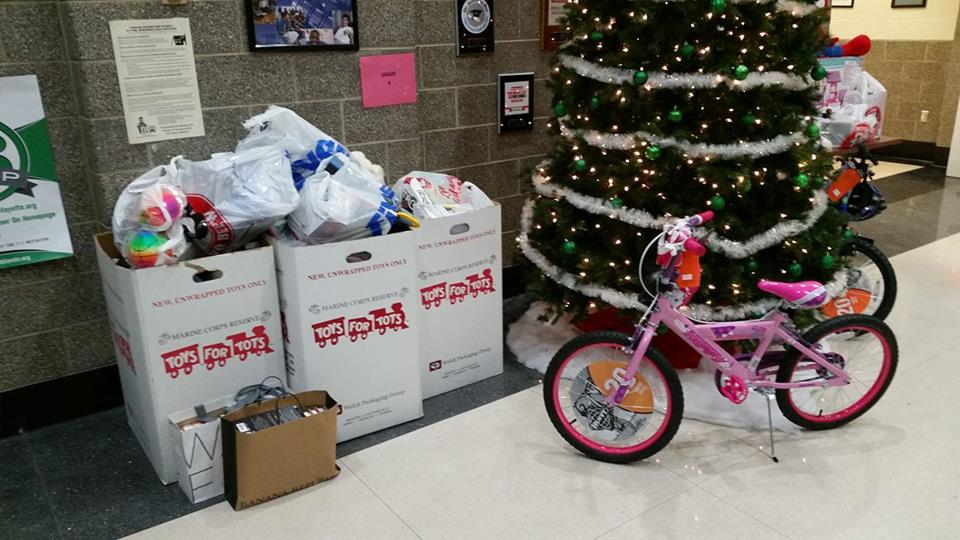 SFStuffABus's tweet photo. Thanks to the generosity of the many people who donated, we collected $1,929.19 to purchase toys this year! This is what it looks like! https://t.co/KM51roPKpu