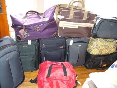 LotsofDinero's tweet photo. A college student stuff when they first get home on break:
When they been home for awhile:
When it time for college again: https://t.co/BbGx6fKowl