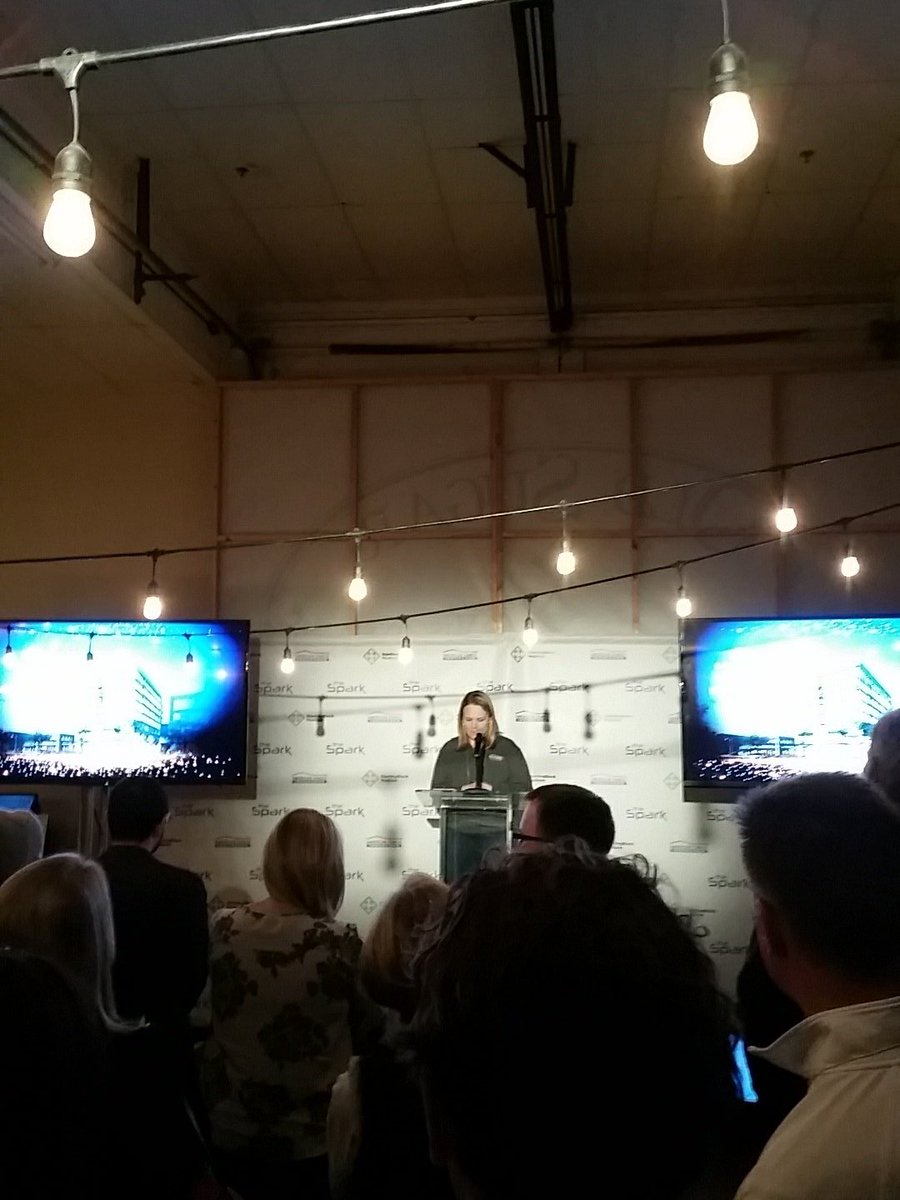 preZBiz's tweet photo. Starting off @StartingBlockM launch @jessiejean19 of @amfam! #greatday #makemadison https://t.co/bOYxyoFloF