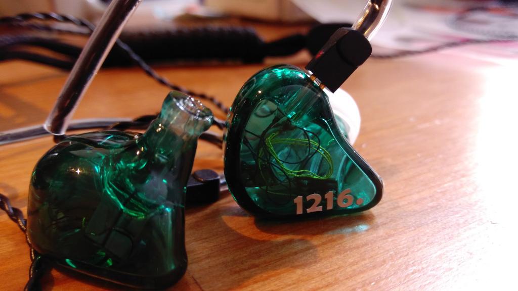 2866SS's tweet image. 今日は1216
#1216 #1216ears #6VS #2EV #3RM