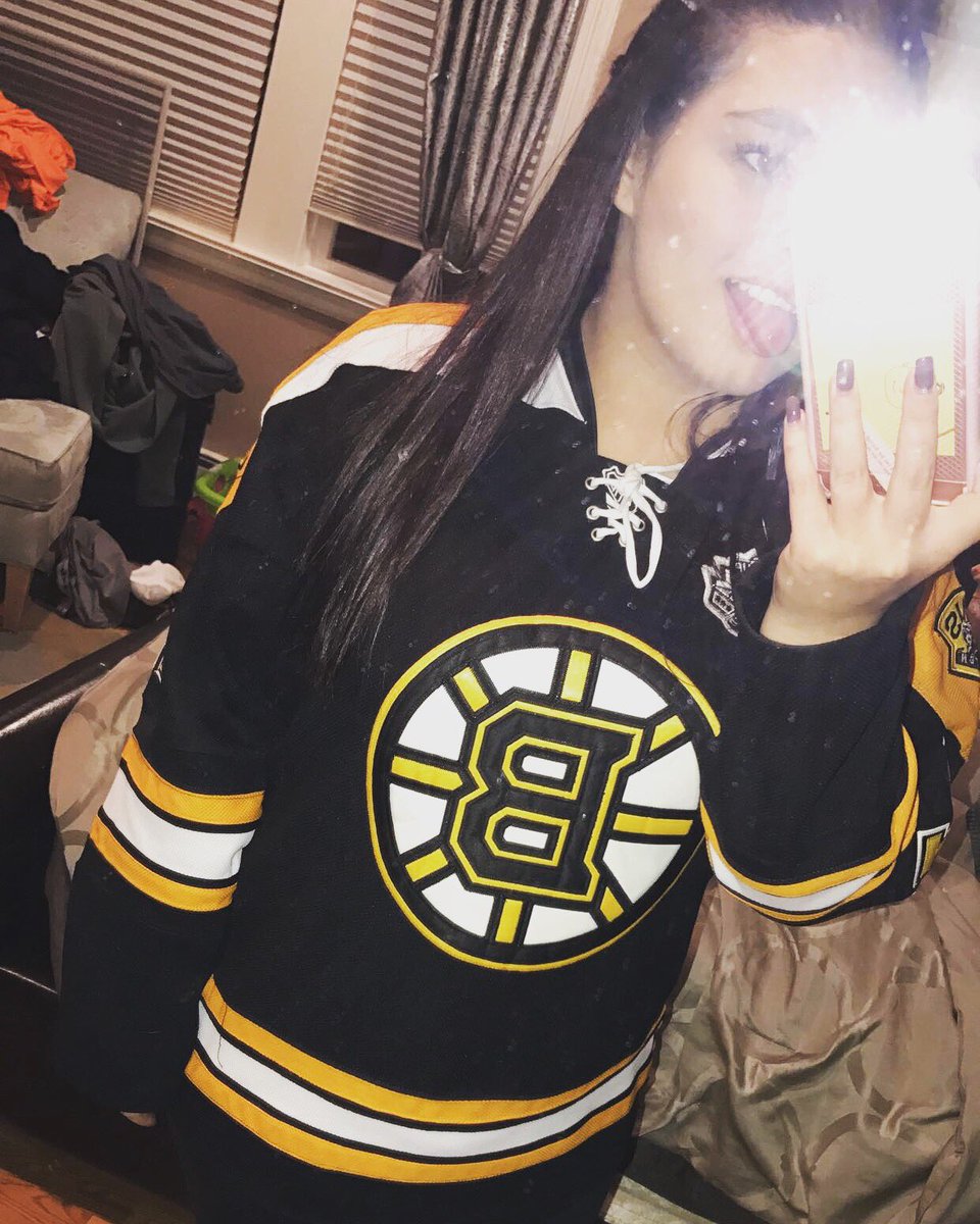 sloan_99's tweet photo. Let's go Bs 💛 https://t.co/qYWIIAovdY
