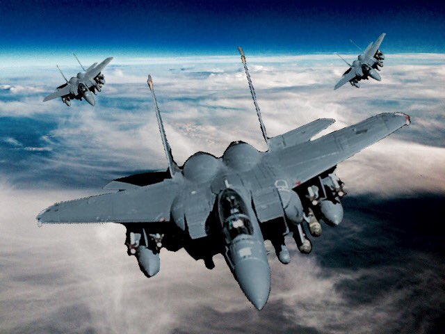 航空宇宙図鑑 V Twitter F 15e マクドネル ダグラス社 現ボーイング社 の戦闘爆撃機 愛称はストライクイーグル F 15 の改良 派生型だが構造強化のため6割を再設計 電子機器も大幅に更新され中身はほぼ別の機体 F 15と同等の対空兵装 11tも兵装可 T Co 航空宇宙図鑑 V Twitter F 15e マクドネル ダグラス社 現ボーイング社 の戦闘爆撃機 愛称はストライクイーグル F 15 の改良 派生型だが構造強化のため6割を再設計 電子機器も大幅に更新され中身はほぼ別の機体 F 15と同等の対空兵装 11tも兵装可 T Co