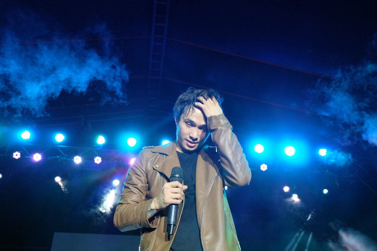 themacaREENA's tweet photo. Sige na nga @keancipriano ang gwapo mo na nga (plus ang sarap mong picturan ha walang bad pictures!!) πβ€ #PB2016 https://t.co/ZbpRDoubuA
