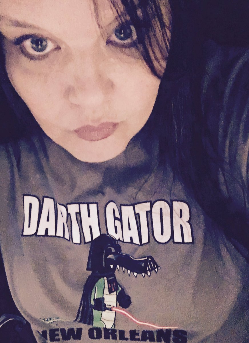 blindedbychoice's tweet image. #RogueOne #bitches #darthgator vs #darthvader #StarWarsRogueOne