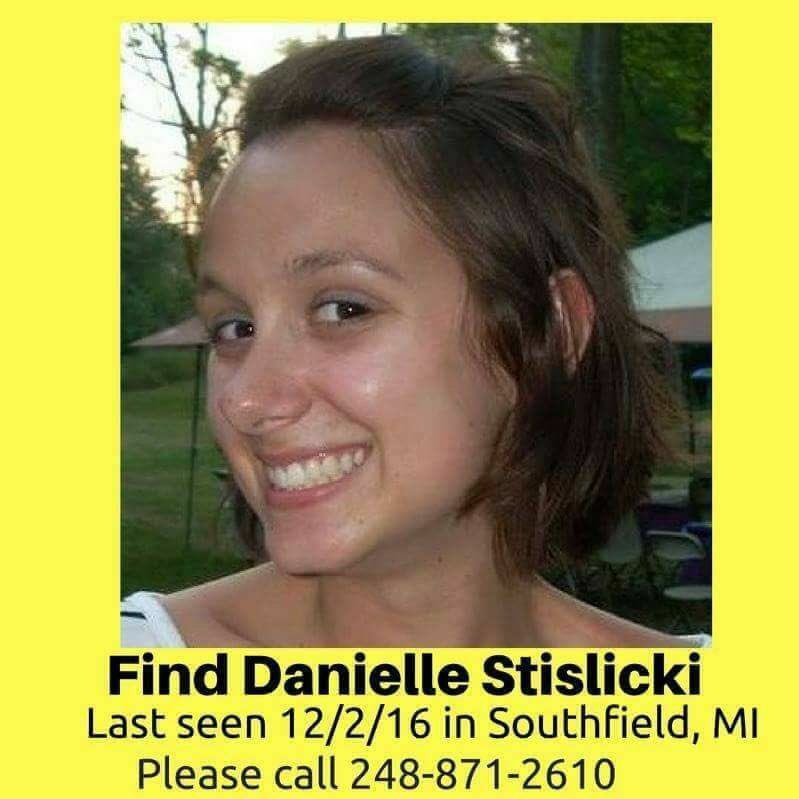 1PridePrincess's tweet image. Please help this family. I can't even imagine what they are going through.
Re-tweet to help find #finddani