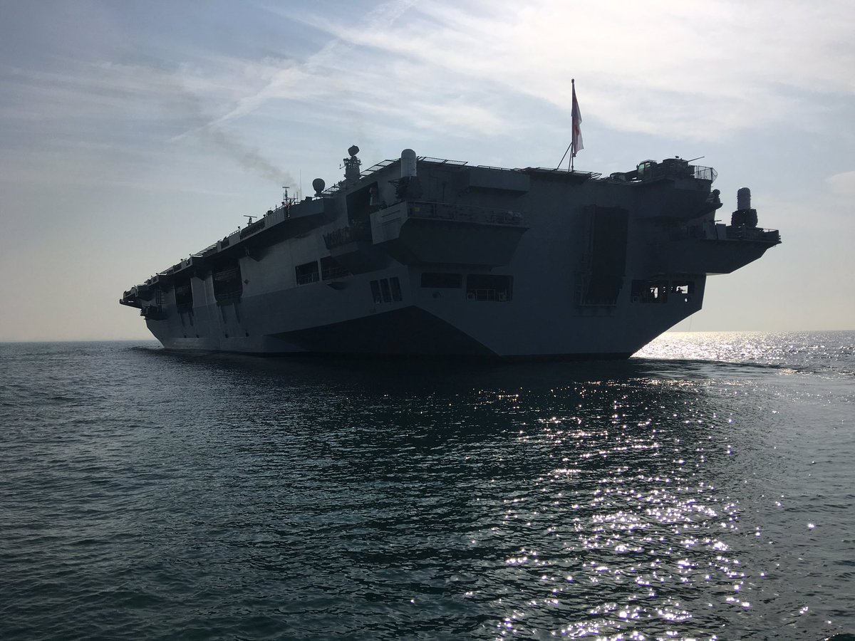 @RoyalNavy looking good HMS OCEAN #maritimepower