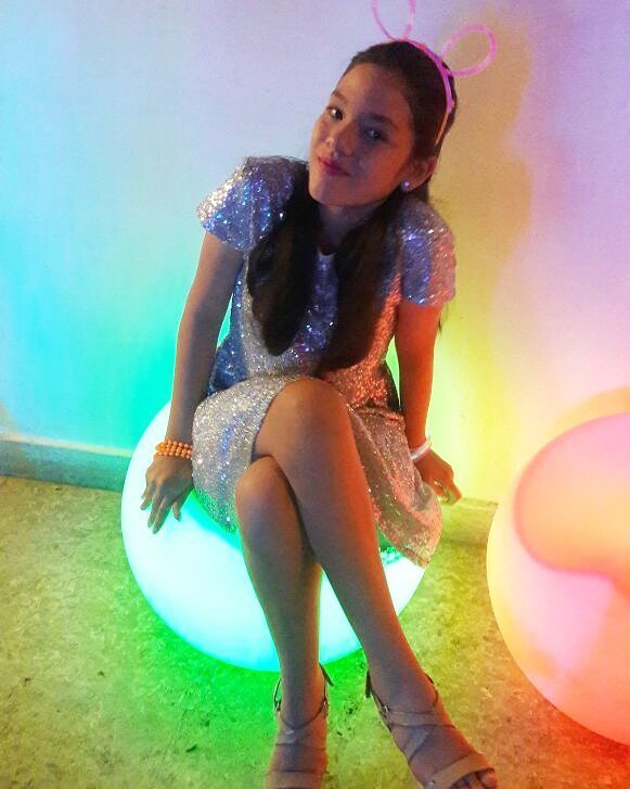 Skynet_Santiago's tweet photo. Esta noche junto a los chicos de Mi sabiduría prom 2016 sexto grado y esta belleza. #skyne… https://t.co/OuMMwmuJn3 https://t.co/BhDLhr7CdW