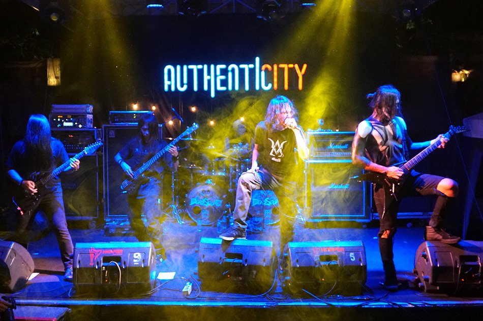 RollingStoneINA's tweet image. FOTO: Momen-momen penampilan Deadsquad dan Taring di Konser Authenticity bit.ly/2hvxuof