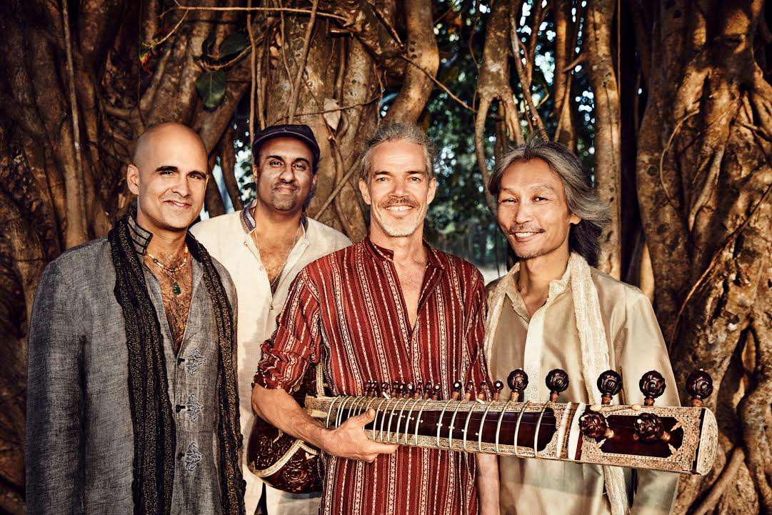 MallsMarket's tweet image. #Mumbai #PremJoshua &amp;amp; Band perform live for the first time at #HighStreetPhoenix’s #AWESTRUNG #Music #FilterCoffee bit.ly/2gQ2DWz