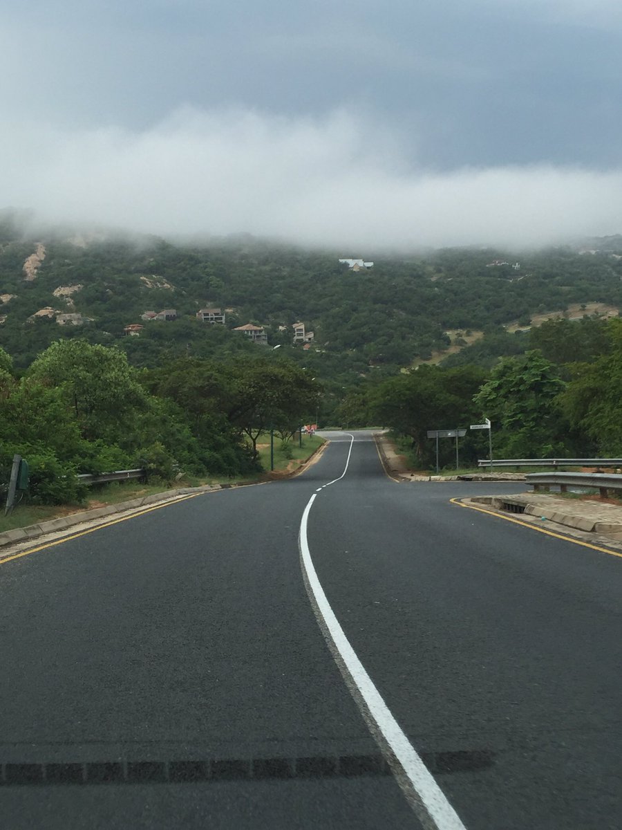 Beetleloop's tweet image. Come on Nelspruiters - any guesses as to where in Nelspruit this is? Lovely cool weather...For now! #lowveldliving #Nelspruit #FridayFeeling