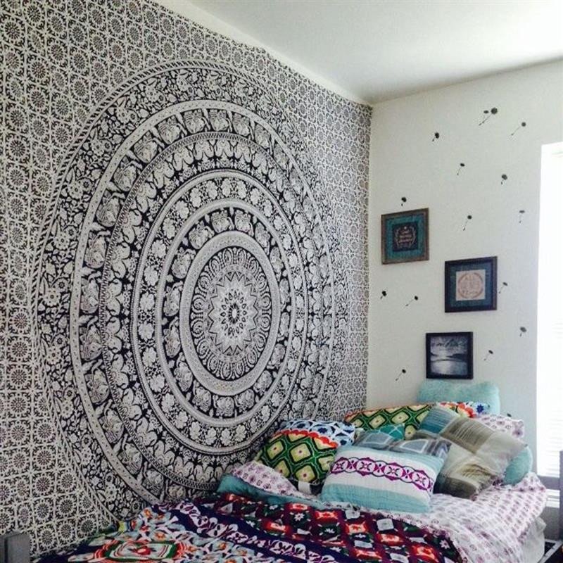 AshleyGazx's tweet photo. I'm In love With These Tapestries 😙💖

I got mine from https://t.co/B2mHJNoMrg 😊 https://t.co/JwcqneY0ae