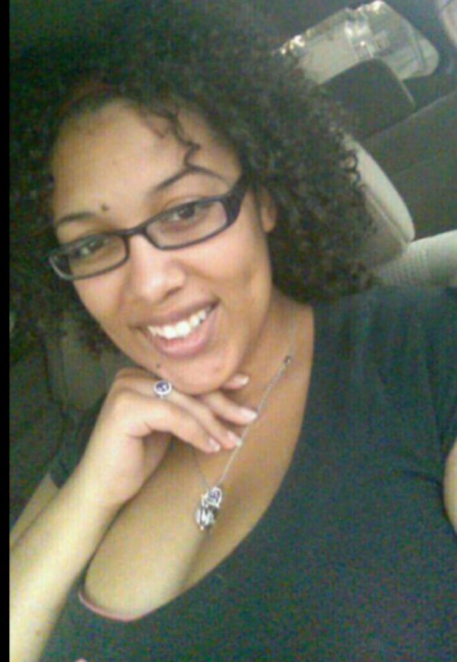 MarandaKenney's tweet photo. #kentucky #model #selfie #carpic #retweet #naturalhair #theface #beautiful #nomakeupselfie https://t.co/0ZZkScArL1