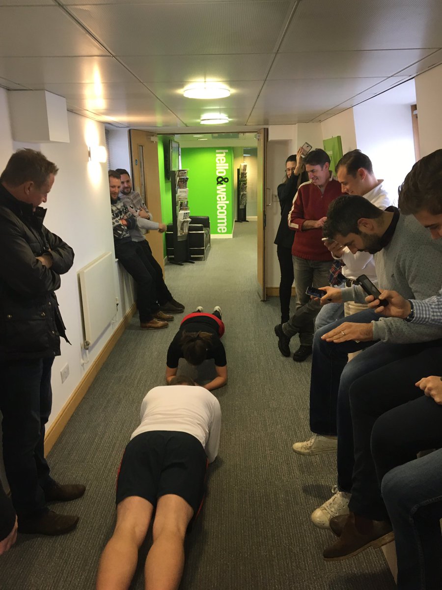 edsmith86's tweet image. The @GandPforRetail annual #plankoff is under way.. #plank