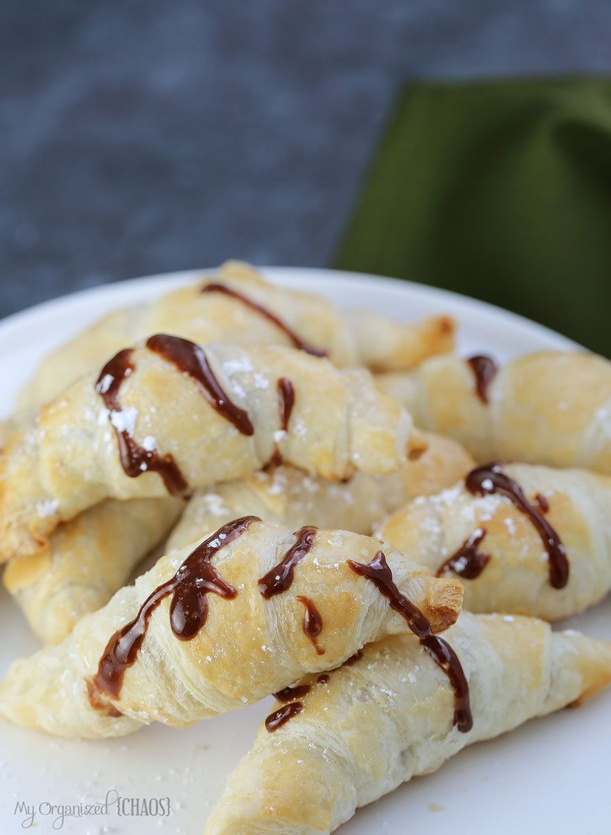 OurFamilyWorld's tweet photo. Mouthwatering REESE croissant from @MyChaos & only 3 ingredients! YUM: #ad: https://t.co/sFnfgNe1Jw #DoYouSpoon https://t.co/JtVJoSnGBl