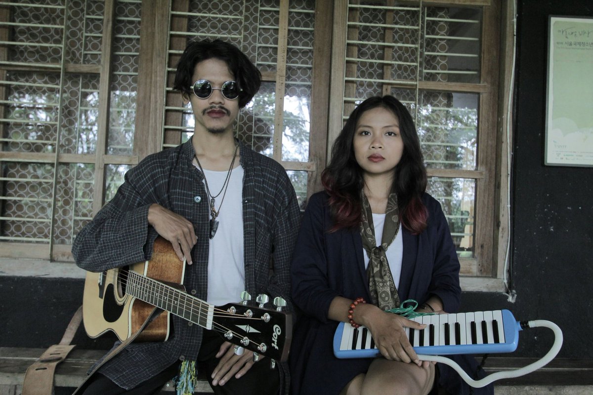 Hai selamat sore twitter, akhirnya kita bersapa lagi.

Salam hangat dari <a href="/akarpijar/">👁///</a> &amp; <a href="/wiptieta/">Manikmaya</a> 👦🌈👧
Sampai jumpa