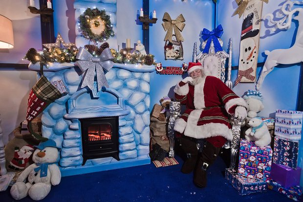 CountyWeddings's tweet photo. Enjoy #Christmas by the slopes at @Chill_Factore in #Manchester - https://t.co/6BhBwnMSmQ #NewWest #CWM2016 https://t.co/rZJ2WisKNg