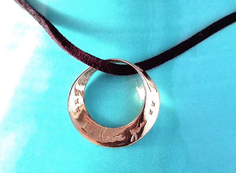 MU Sieraden tweet media