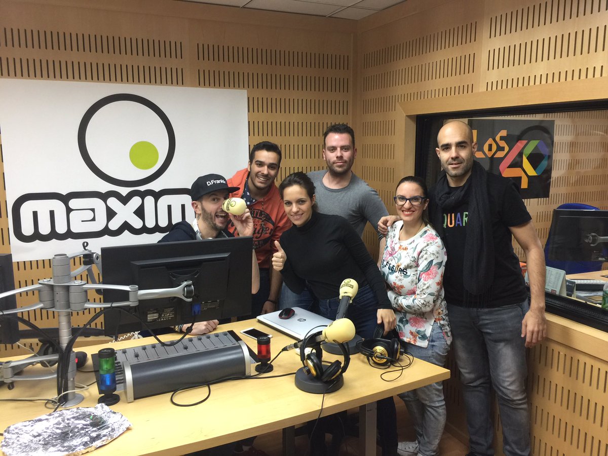 Hoy somos muchos Pepes!!!
<a href="/mucho_max/">max_mucho</a> 
Estamos en #Murcia 
A tope!!!