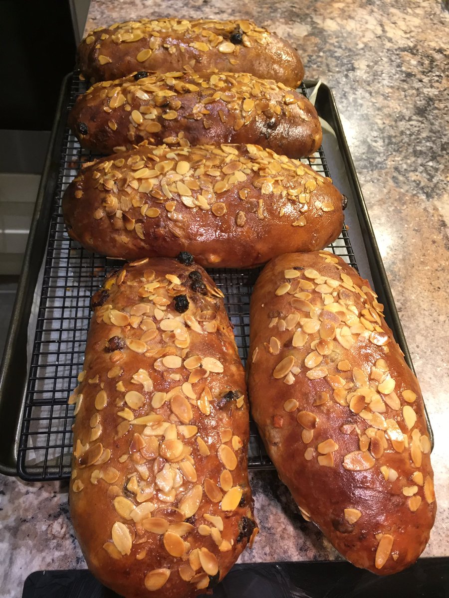 "Did you buy those traditional German Christmas breads?"

Nah mate, they're...
