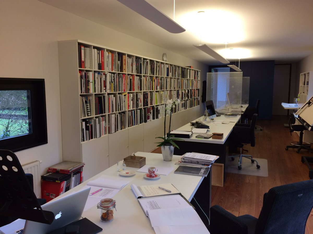 LindaMiriam's tweet photo. #PakdePers #vipdag bij bijzonder interessante klant in #Brabant https://t.co/rxCq55I0Fo