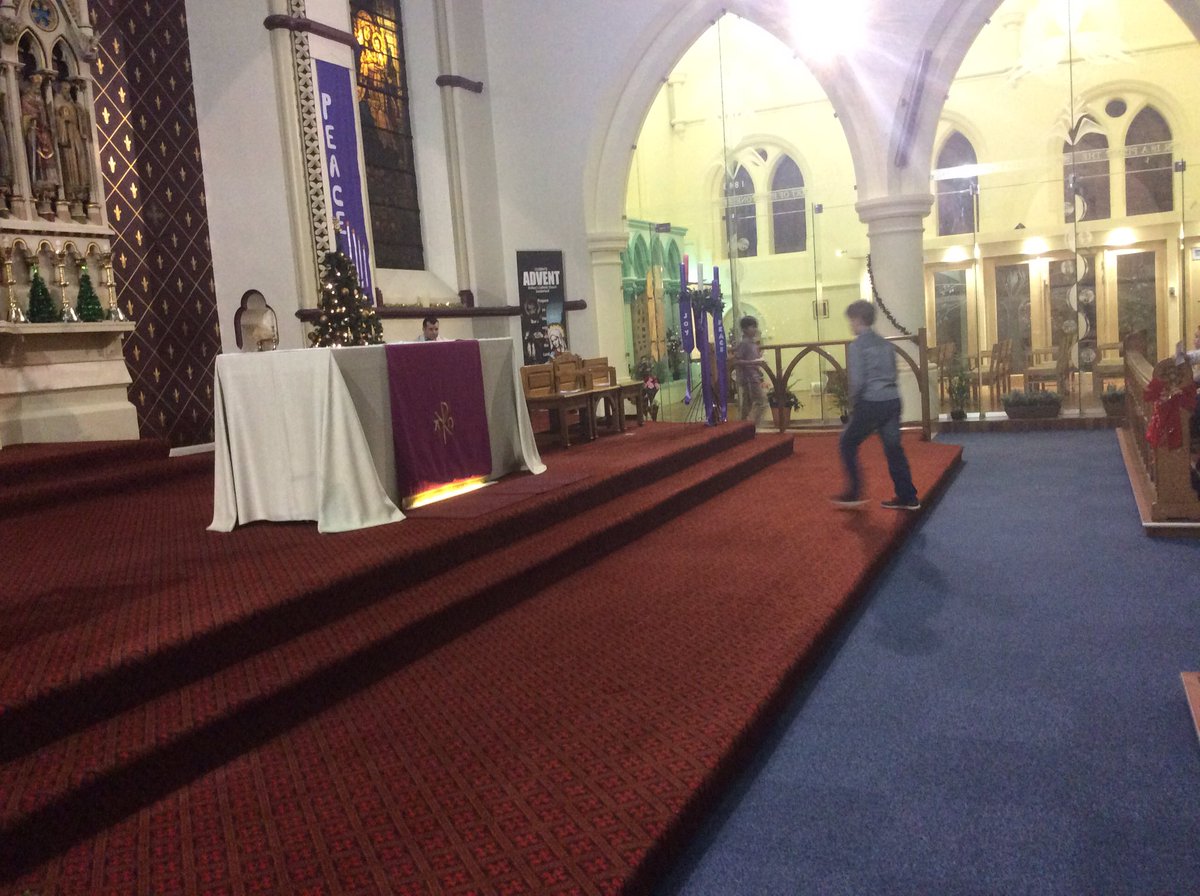 StMarysSchoolRC's tweet photo. Year 4 celebrating the Sacrament of Reconciliation. #beautifulservice https://t.co/9v74PA3HiN