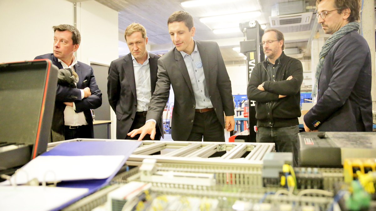 PaulMagnette's tweet photo. Chez @CitiusEngineers , une #pme innovante et créative qui a bénéficié des mesures incitatives du #PlanMarshall 4.0 https://t.co/y7HrU2geXu