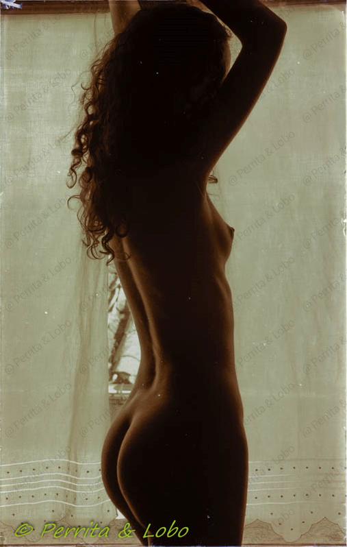 PerritayLobo's tweet photo. @Uno_Open @sensuart_ @somospar73 @Kariel_Kyo @SLavoire @somdos75 @parejaBCN24 @Macarelleta_SW Llegamos tarde... ;) 
#DijousFotoSensual https://t.co/9jJKaqZkZL