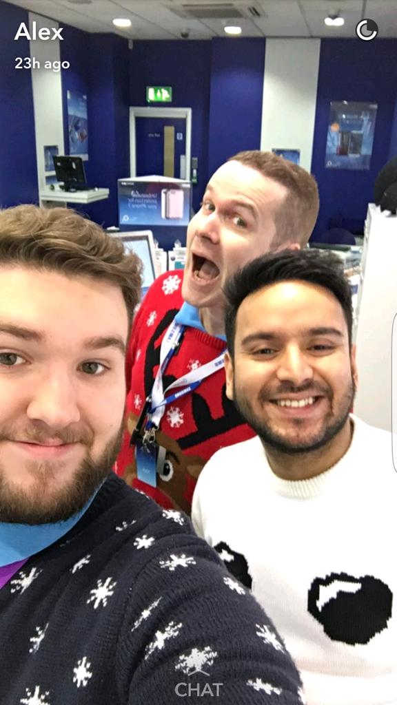 nicktucker23's tweet photo. @samsungbakstage #secretsamsung #christmasjumper #o2stockport #nicktucker #day16 https://t.co/4IGUdZgUCM
