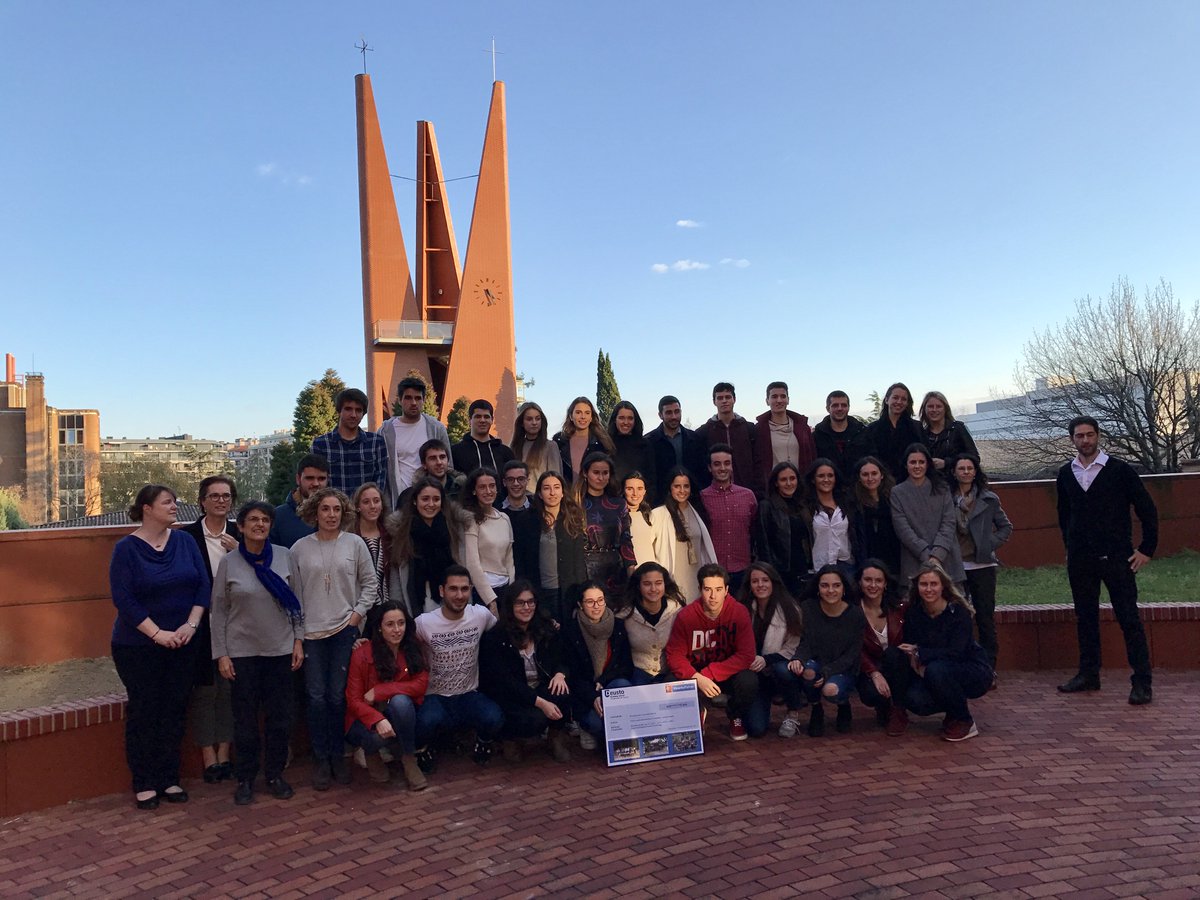 deusto's tweet photo. Estudiantes de @deustoDBS #Donostia recaudan 13.295 € que serán destinados a ONGD @FVICENTEFERRER https://t.co/94LJ8VGD1V ZORIONAK! #proUD https://t.co/DrKnEz3m4z