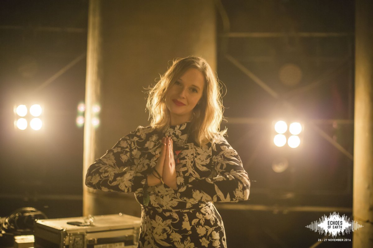 EoEmusicfest's tweet photo. Namaste to the gorgeous #RubyWood of @Submotion  the band took the audience through a surreal experience @EchoesOfEarth16 #musicfestival https://t.co/fQok2gWXAw