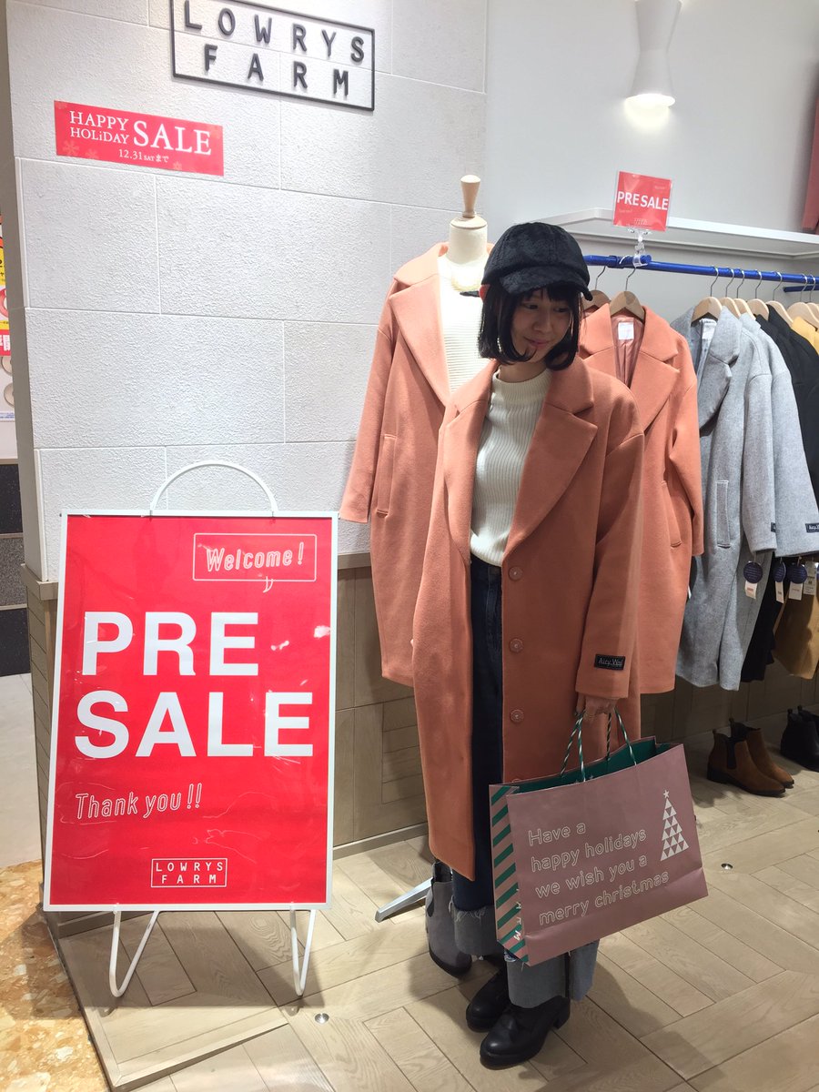 名古屋parco 名古屋パルコ 西館4f ローリーズファーム 素材にこだわった商品がおすすめ コートはあったかくて軽い特別な素材を使っていて ニットはほつれにくく静電気も出来にくく洗える最強素材です٩ ๑ ᴗ ๑ ۶ コートは全部で6色あるので是非店頭