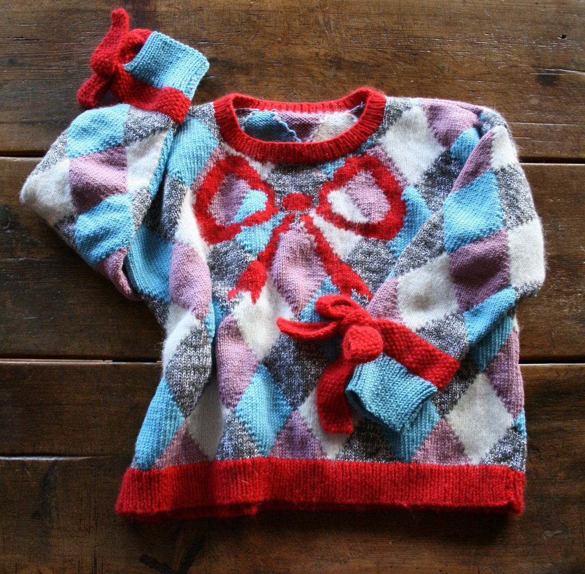 Tell us your best Christmas cracker joke on Instagram and this Tatty Devine x <a href="/AnnaKnits/">Anna Wilkinson</a> jumper could be yours! 🎄 bit.ly/2hVt755