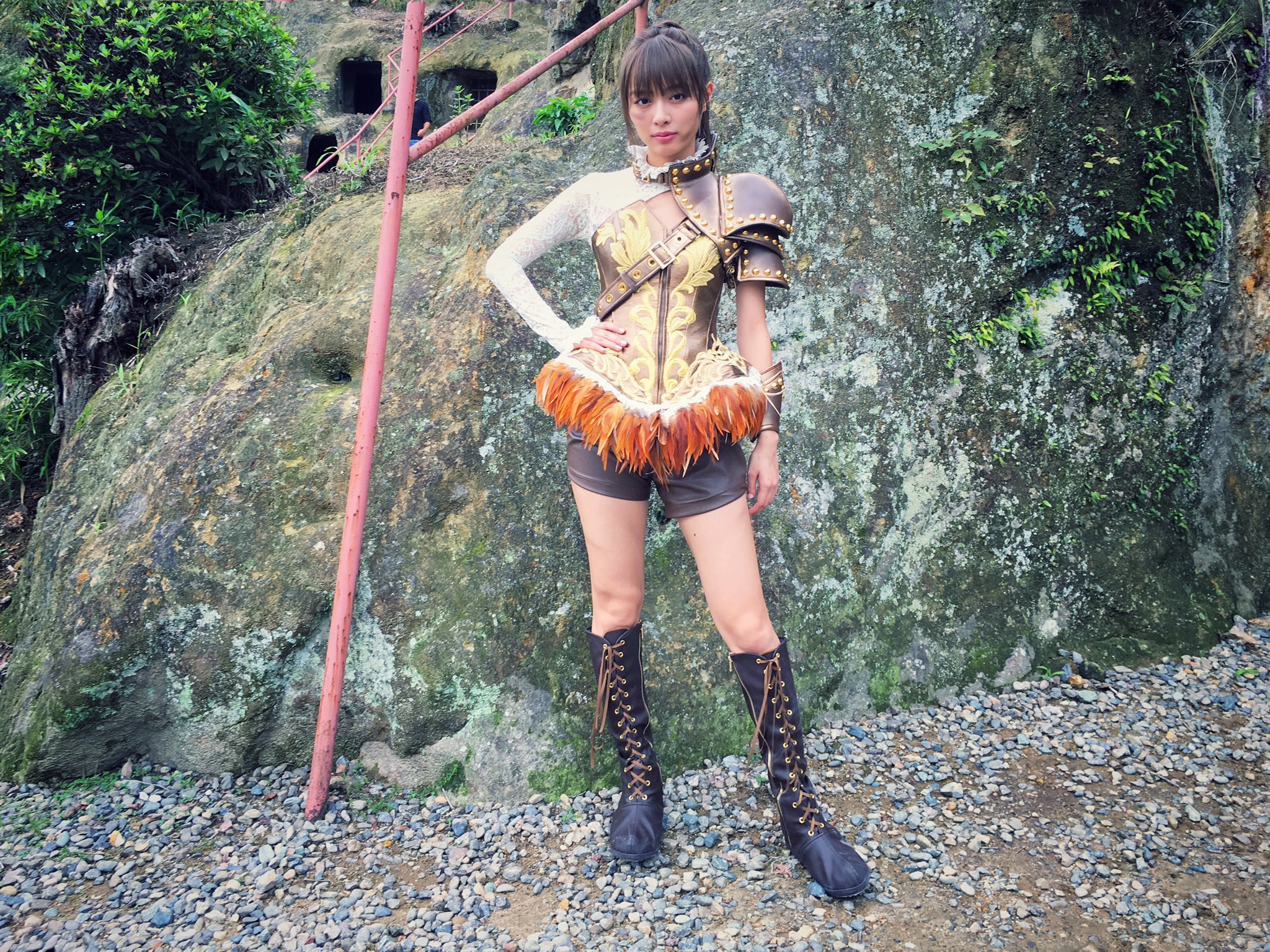 内田理央 オフィシャル ダンジョンストライカーg ド派手アクションmovie公開 強さの中に女性らしさのある この日の為の素敵な衣装でした T Co Kmpait7afd T Co Uvfmzfoxgo Twitter