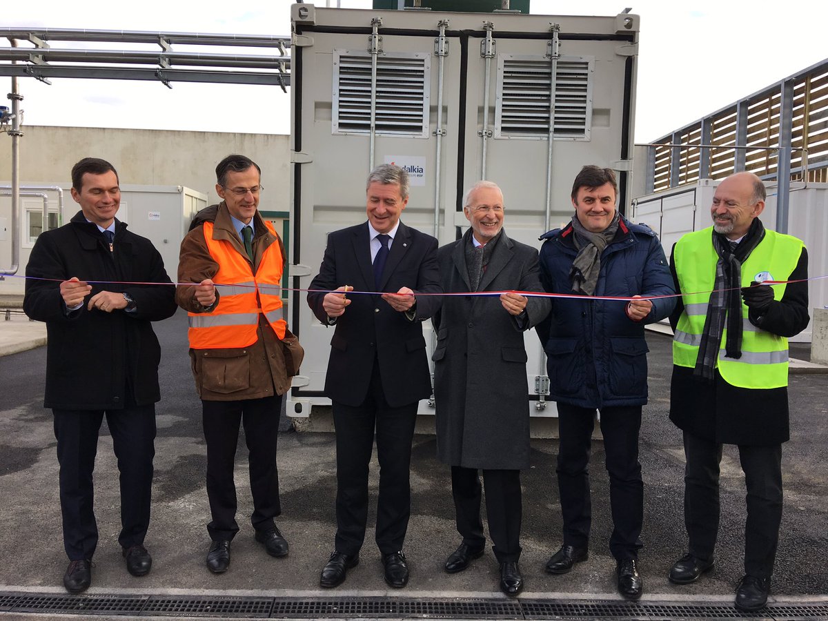 Inauguration de l'injection de #biométhane dans le réseau de gaz de Tours + depuis la station d'épuration de La Riche. 👍👏 #GRDFCentre <a href="/GRDF/">GRDF</a>