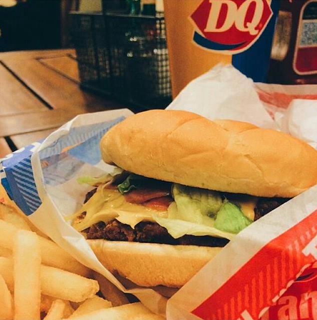 humalovesarmy's tweet photo. Yummiest thing in #UAE! #scratchandwinwithdq https://t.co/jgCpshqfUu