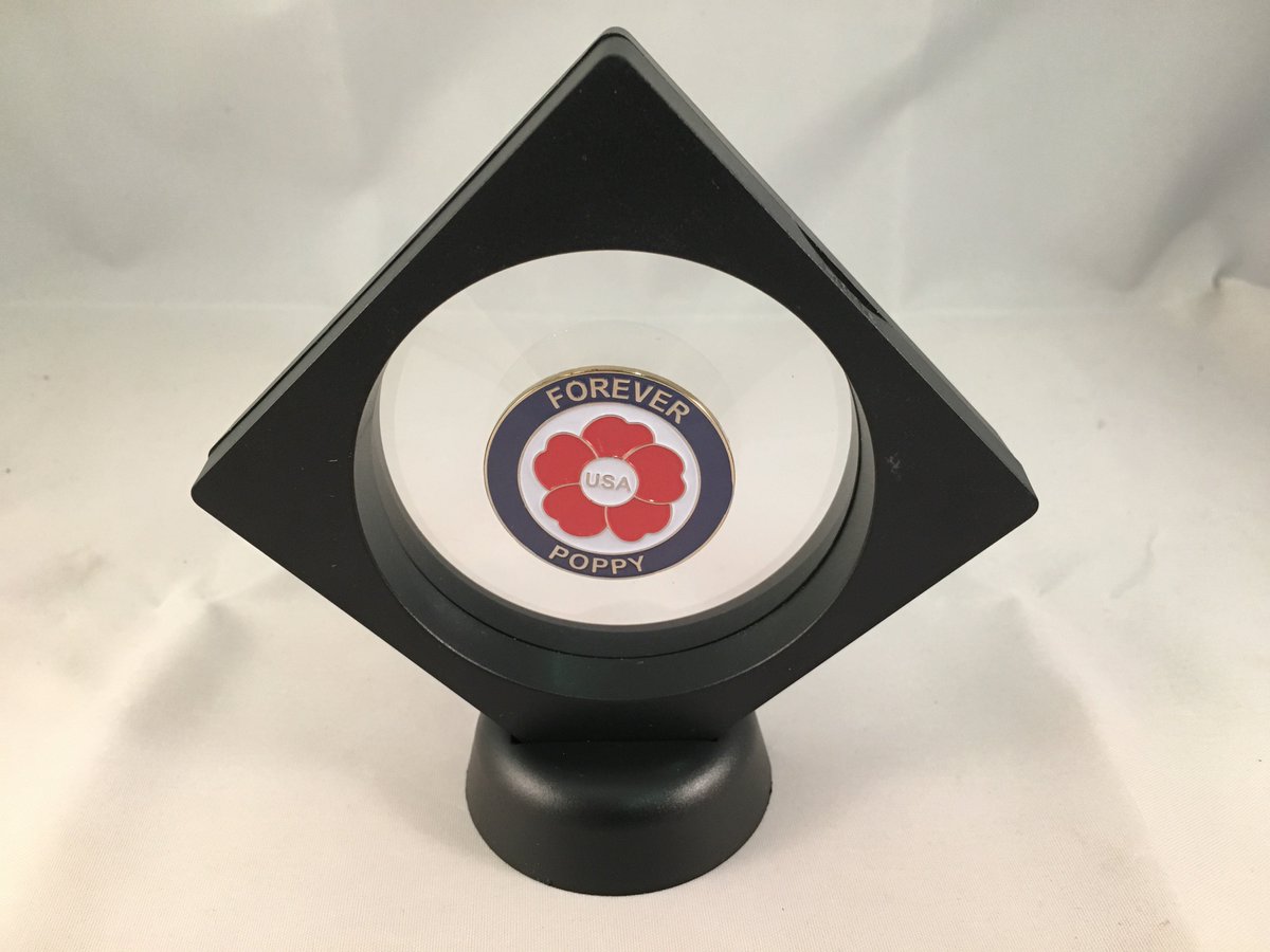 PinSource's tweet image. Here's a sneak peak of some great new gravity displays we are featuring this month. More soon! #productdisplay #display #foreverpoppy