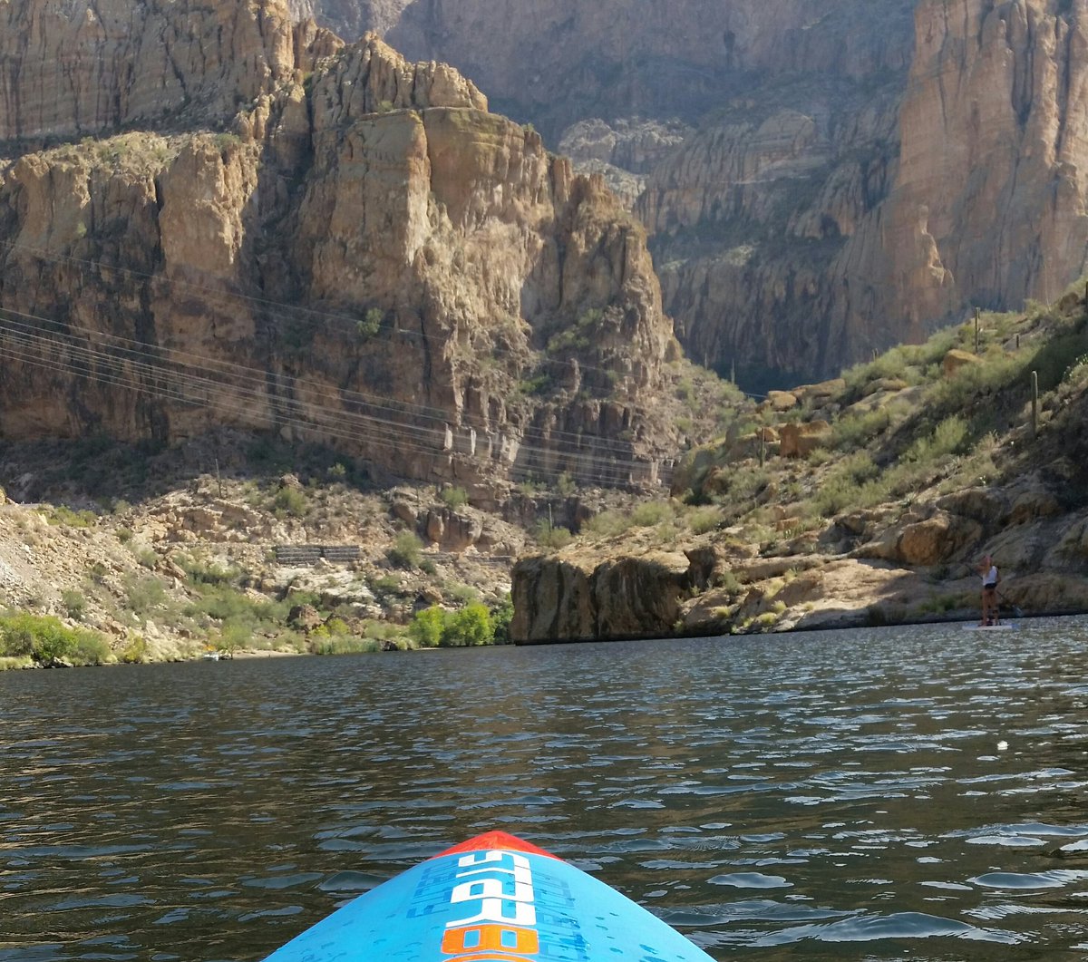 riverboundsport's tweet photo. Come #paddle #Arizona with #riverboundsports.

#vistarizona #paddlearizona #canyonlake    
#getoutside #paddleboarding #beautiful #scenery https://t.co/LwaTklGR0Q