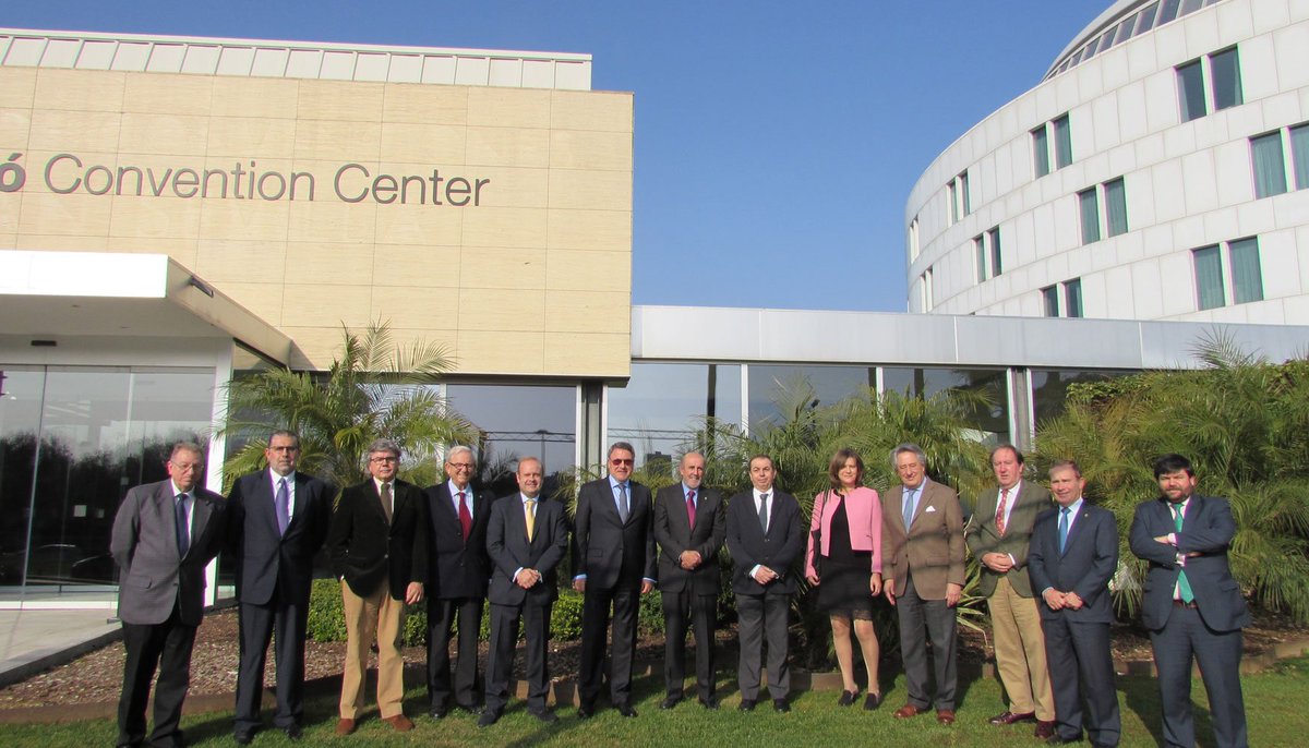 Arrancan los preparativos del XIV #Congreso Internacional de #Energía y Recursos #Minerales
Vía #interempresas goo.gl/69bPg6