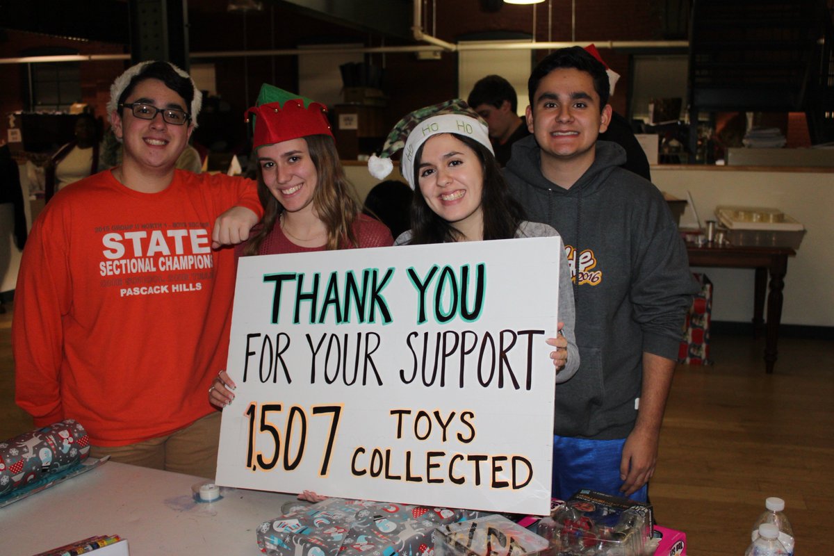 PHHS_Teacher's tweet photo. THANK YOU FOR YOUR SUPPORT! 1,507 TOYS COLLECTED FOR THE #ProjectPaterson TOY DRIVE #HILLSPRIDE #CommunityService @PHHS_PRINCIPAL @PHHSPFA https://t.co/7gJBg9m3i7