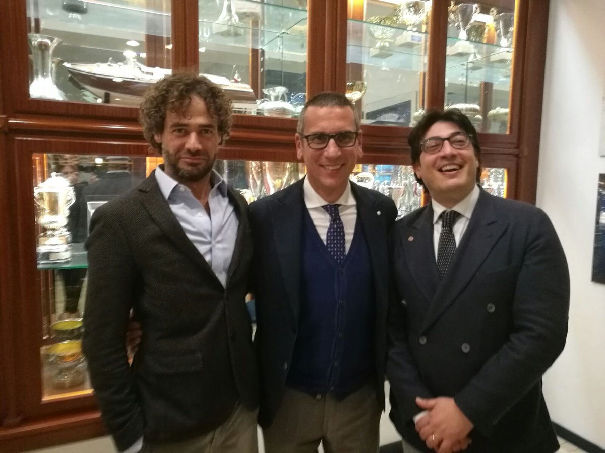 CorradoBait's tweet photo. Ieri allo Yacht Club di #Como abbiamo presentato il nostro progetto sul #FastTrackSurgery. Che la nuova sfida abbia inizio! https://t.co/vz4KB2zQL3