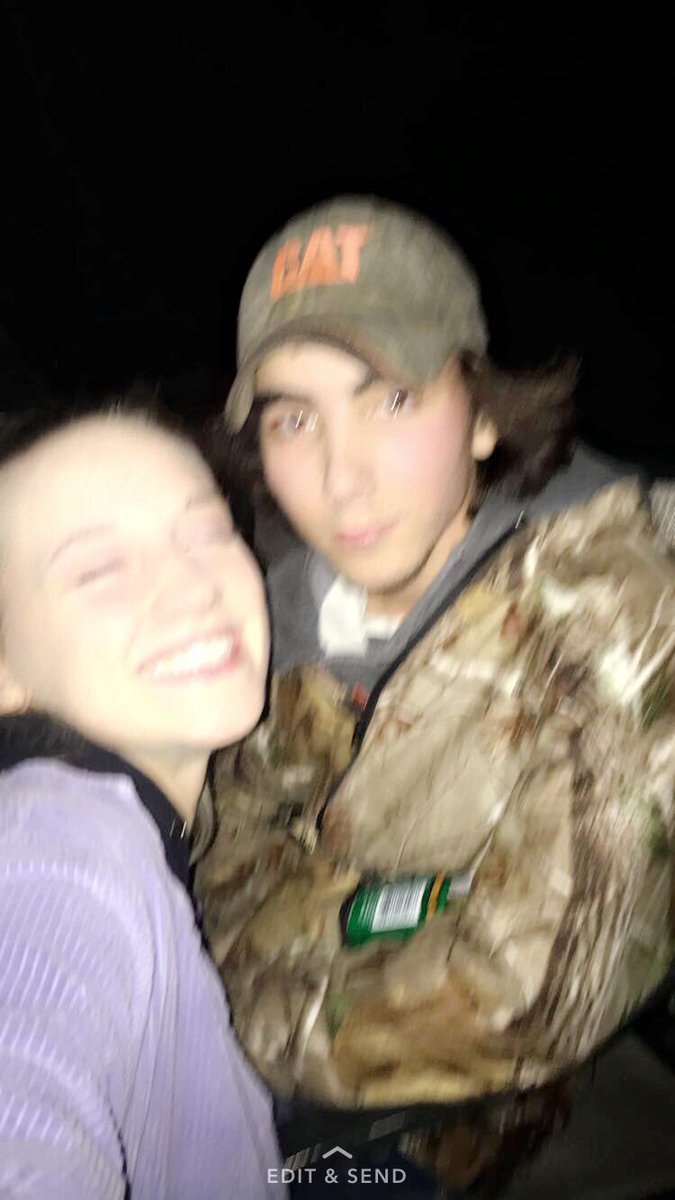 bbycxmbs's tweet photo. LUV U happy 18  bday, now we can leave on breaks #MondayWednesday @jacobbond3 https://t.co/TrcvTrh7eC