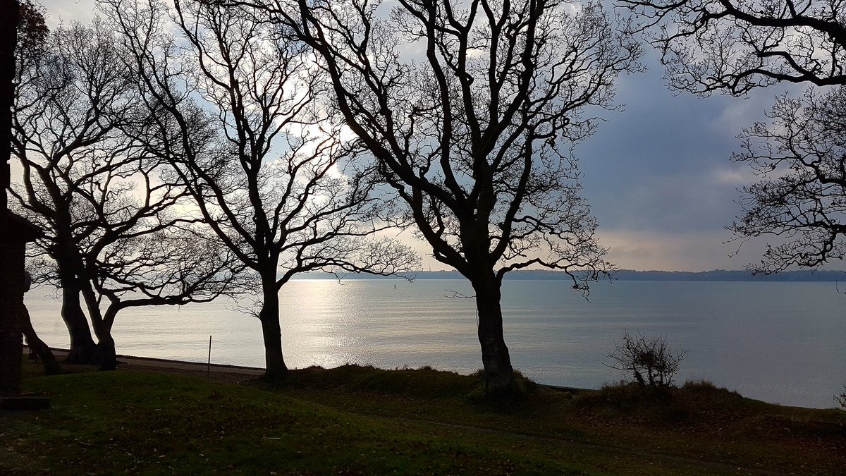 TCVSolent's tweet photo. We're setting up for our End of Project Celebration in a beautiful location at Abbey Hall, Netley 😊🍰🎂😊 #SolentWay #Solent #JoininFeelGood https://t.co/vqn7wMAo7h