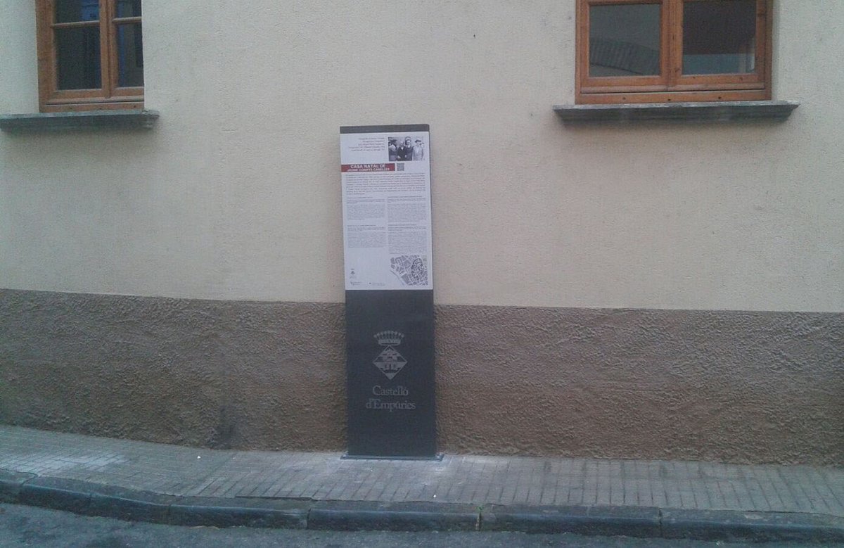 Hem instal·lat el tòtem senyalèctic a Castelló d'Empúries, com a part del projecte de senyalització patrimonial <a href="/Castello_Emp/">Aj Castelló d’Empúries</a> #patrimoni