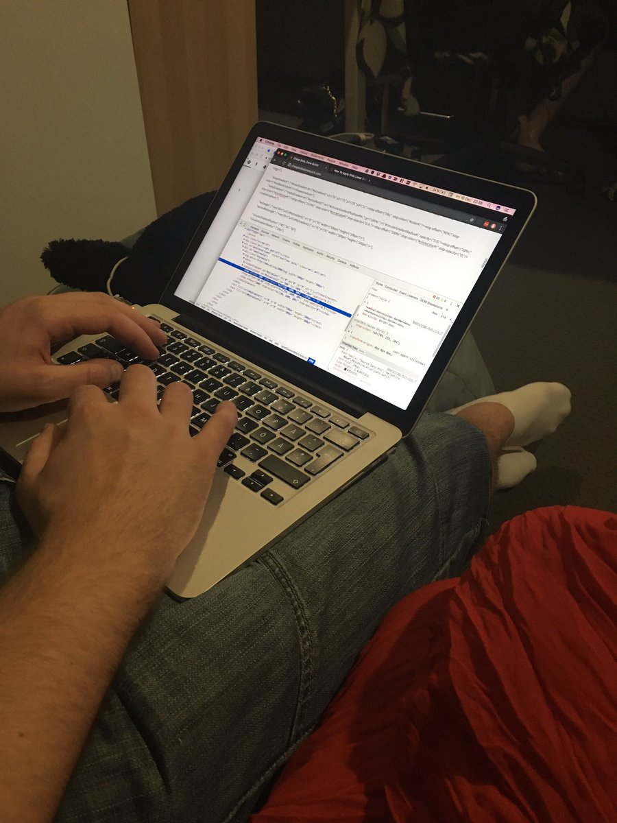 WordsByAlayna's tweet photo. Apparently @rantzien and I get up to even more ridiculous antics when we're in the same room. Here's a @GalaxyGenerator (and his legs). https://t.co/rYAlwQdKFw