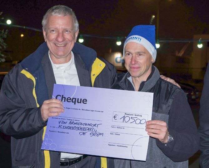 JohanVandekerck's tweet photo. Onze acties voor het goede doel hebben een record bedrag van 10.500 EUR opgebracht!!! #Ferranti #stubru #mfl2016 https://t.co/ncZLRSQfiH
