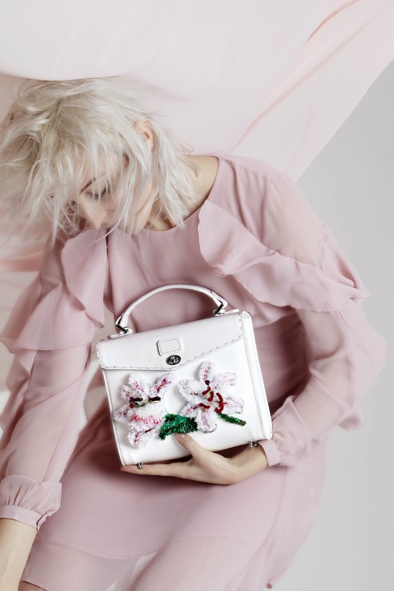 dreamscodeuk's tweet photo. The New Collection is finally here! Discover it on https://t.co/zsNvybRnnl #SS17 #FlowerInTheWind #DreamsCode https://t.co/EKw8geueKD