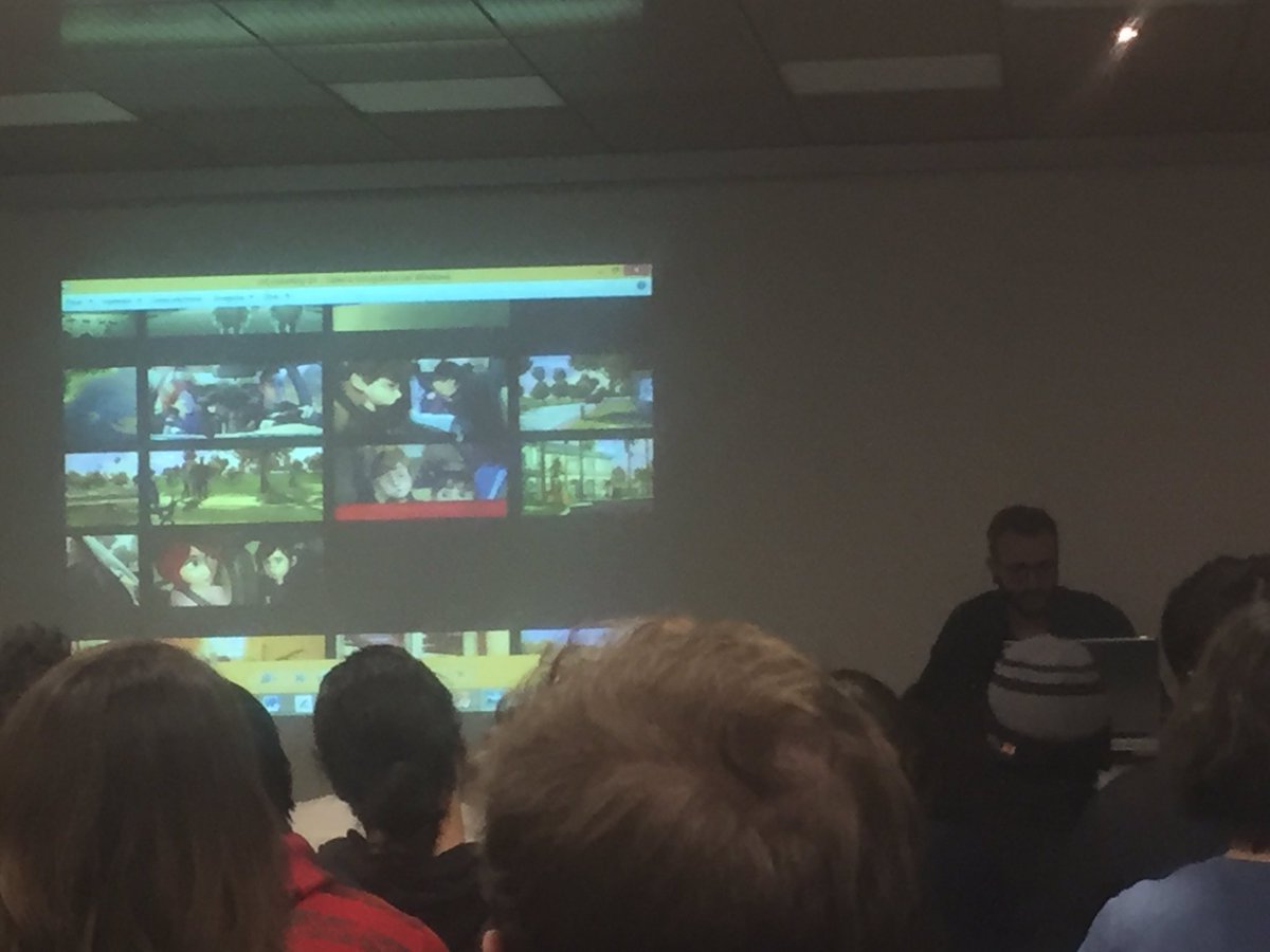 bmreyes33's tweet photo. Charla de Rafael Bernabéu Aznar  en la EASD de #Alcoy sobre la película #Atrapalabandera https://t.co/G7hrPX03vq