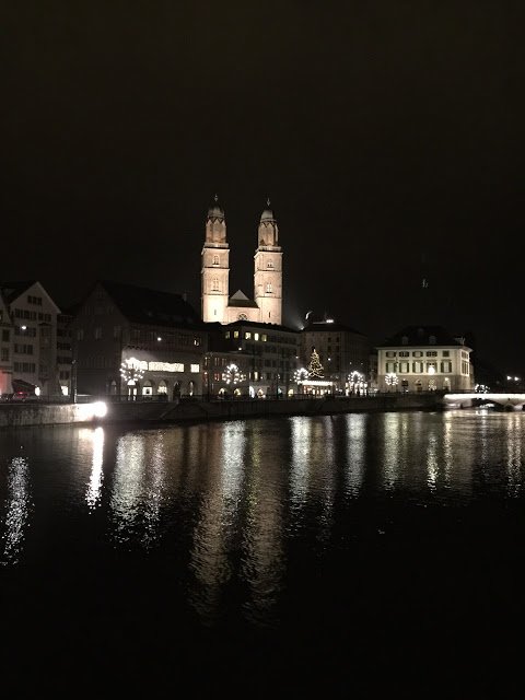 Aroundthe2013's tweet photo. Cosa vedere a #Zurigo in due giorni #svizzera #travel #viaggi #viaggiare #trip https://t.co/gaCqB4VDUF https://t.co/UorZfJHfv4