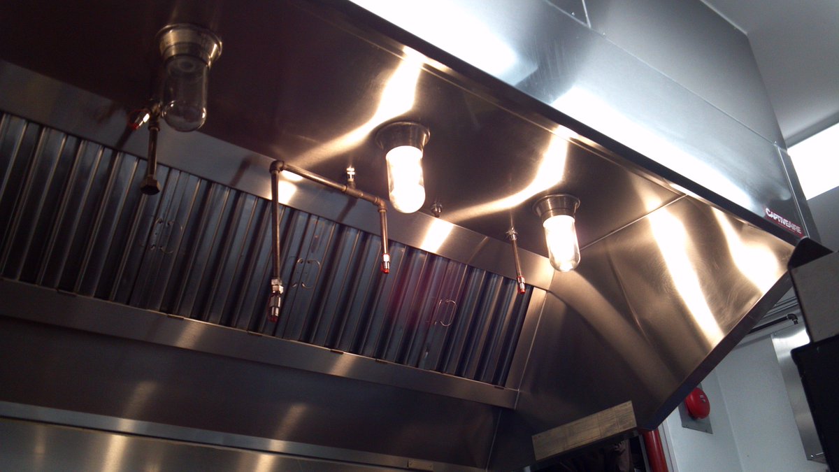 Reliablyclean's tweet image. In need of hood and #vent #cleaning? At #Reliable, we have the experience to properly clean grease #exhaust systems #maintenance #sudbury