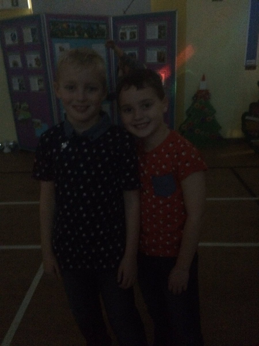 class_dc's tweet photo. KS2 disco #fun with friends https://t.co/VuOqJmCJm6